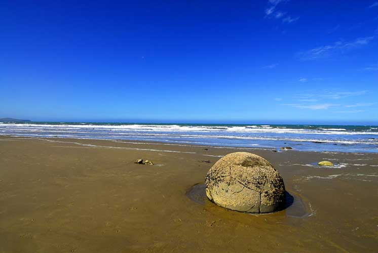 Moeraki Boulders - South Island New Zealand